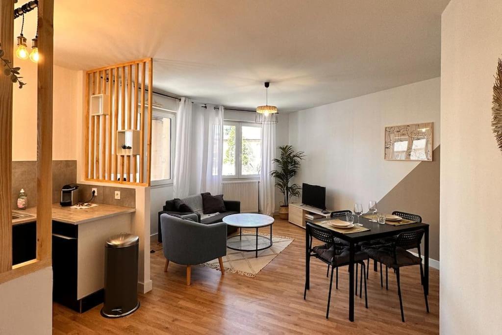 Villeurbanne • T2 Fraternite • Hostisy Экстерьер фото