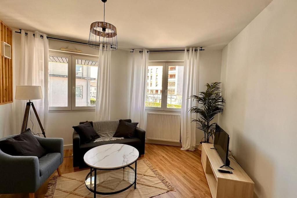 Villeurbanne • T2 Fraternite • Hostisy Экстерьер фото